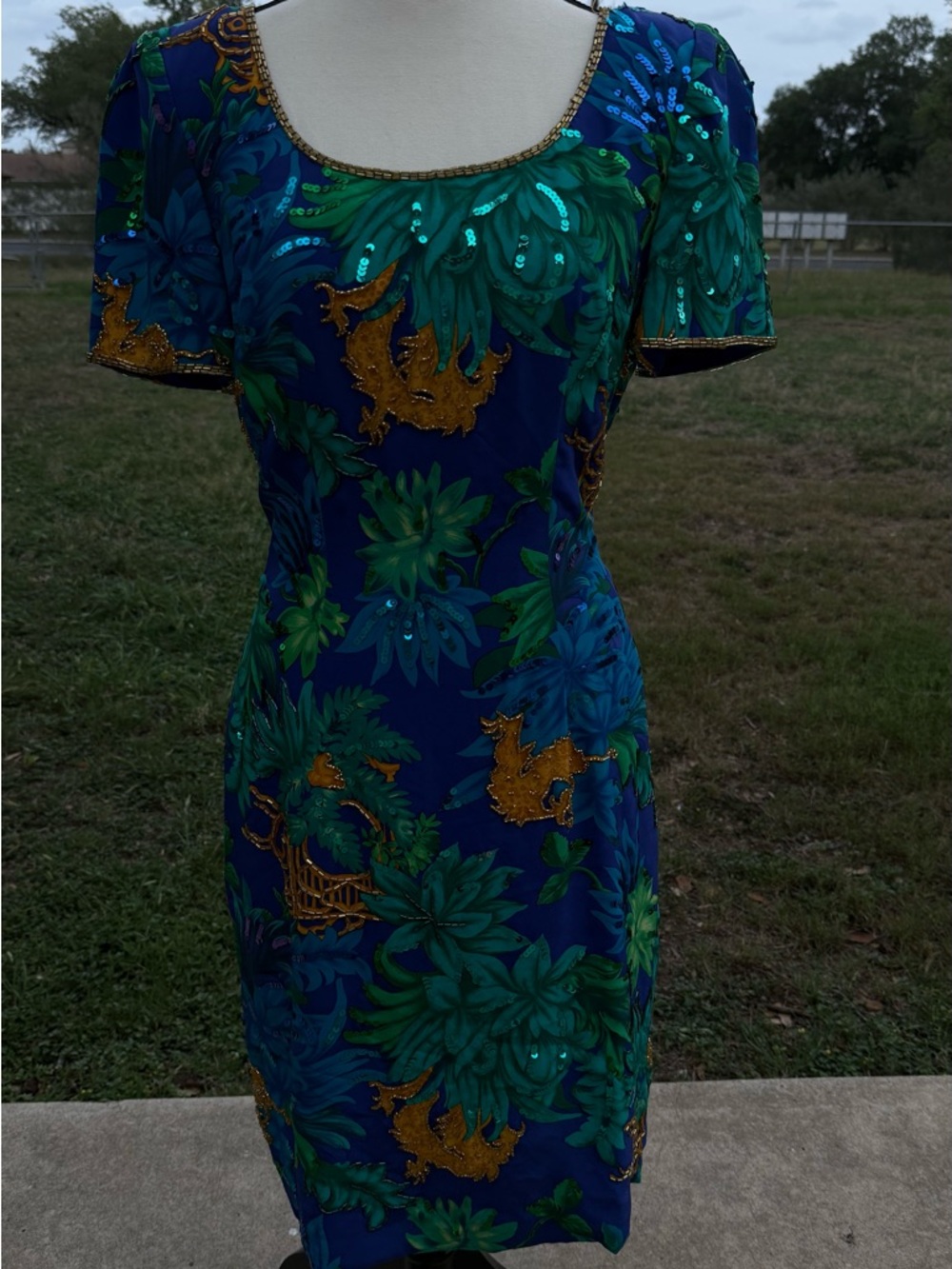 100% silk Tropical A.J. Bari Blue &Green Floral Party Dress with Gold Embroidery - Picture 5 of 17